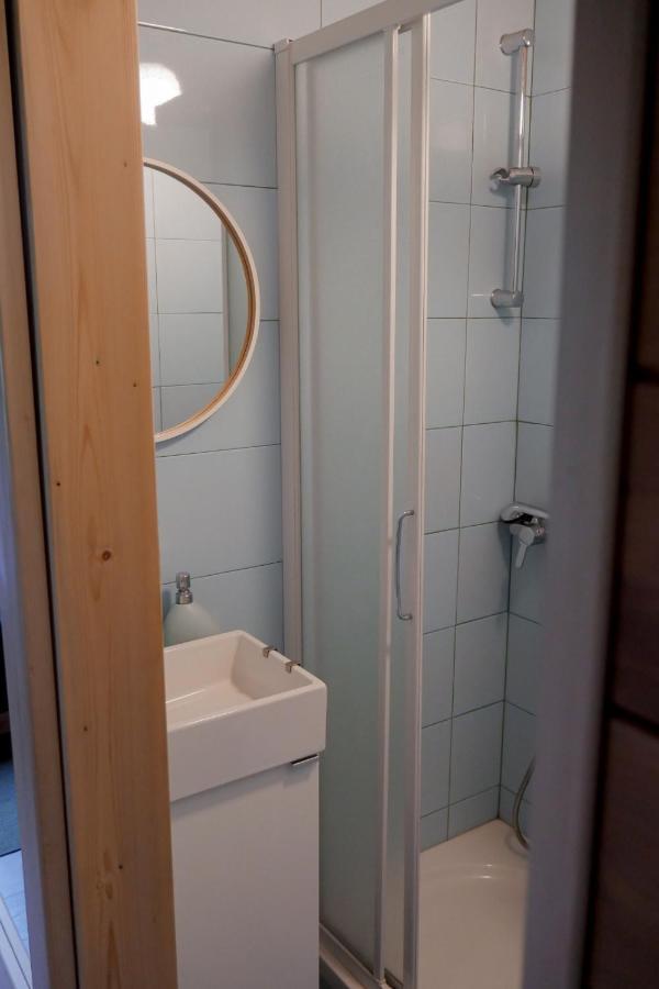 Rose Hip Hill Farm Bed & Breakfast Valea Tirnei Dış mekan fotoğraf